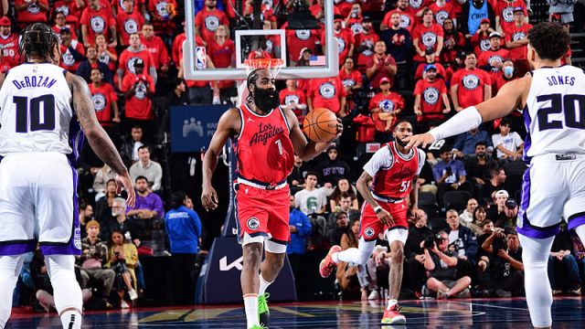 准助攻给队 准助攻给队