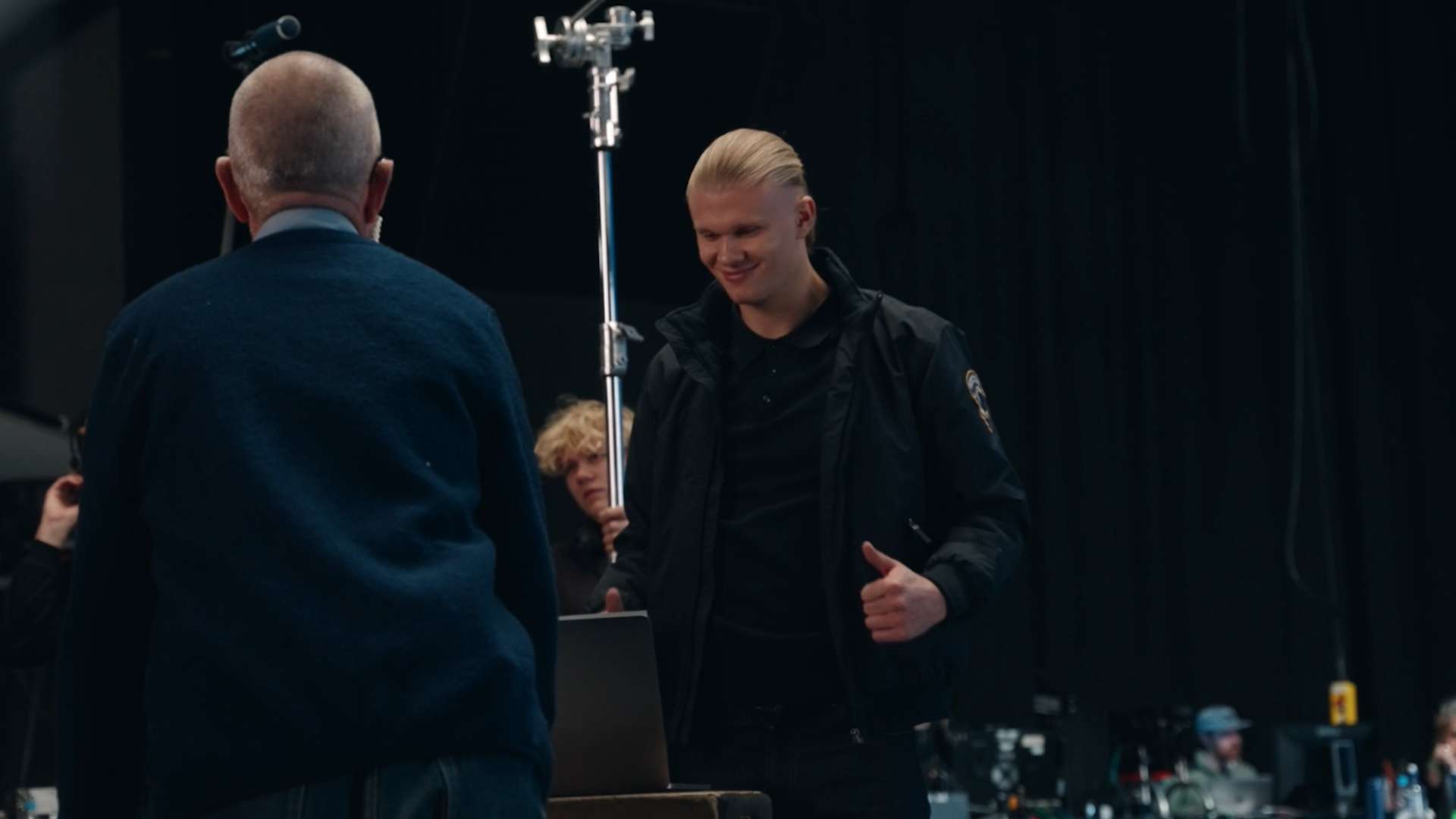 而是一名顶 而是一名顶