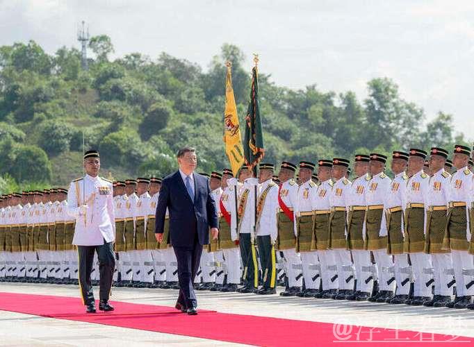 习近平与马来西亚最高元首苏丹·易卜拉欣会晤 习近平与马来西亚最高元首苏丹·易卜拉欣会晤