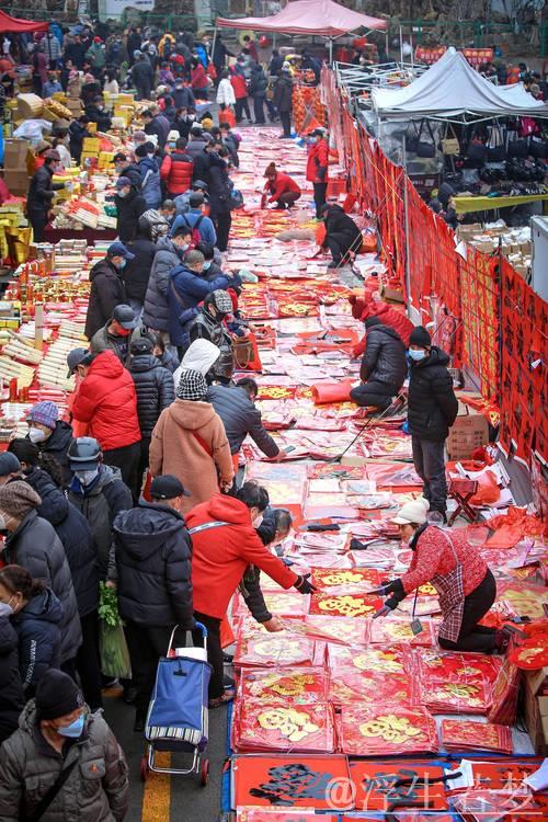 春节市场年味浓、人气足、消费旺